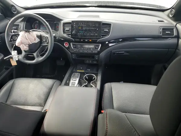 5FNYF8H84RB003881 2024 HONDA PASSPORT - Image 8