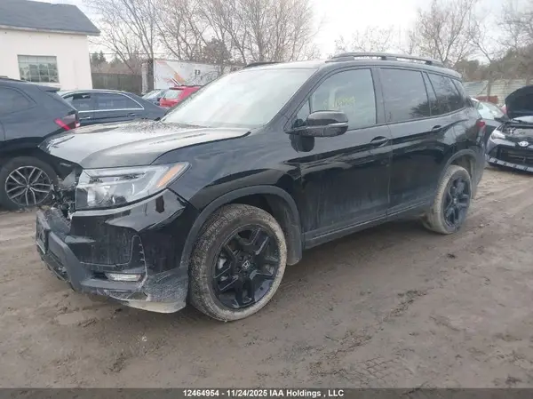 5FNYF8H84SB500595 2025 HONDA PASSPORT - Image 2