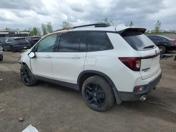 5FNYF8H85RB500244 2024 HONDA PASSPORT - Image 2