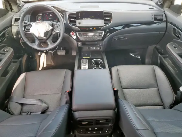 5FNYF8H86RB002604 2024 HONDA PASSPORT - Image 8