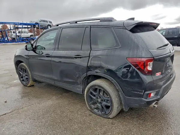 5FNYF8H86RB002666 2024 HONDA PASSPORT - Image 2