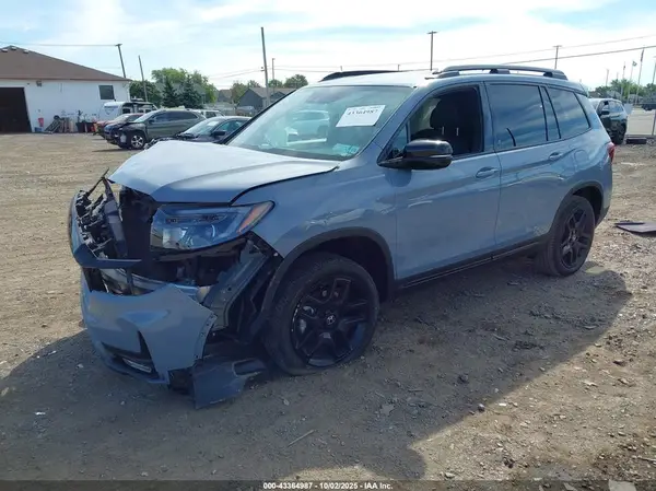 5FNYF8H87RB022618 2024 HONDA PASSPORT - Image 2