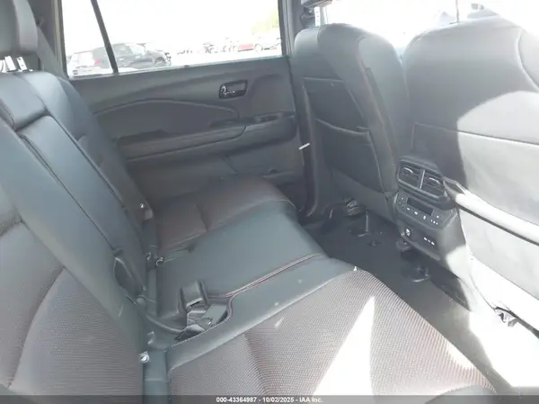 5FNYF8H87RB022618 2024 HONDA PASSPORT - Image 8