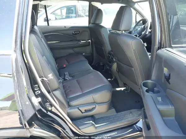 5FNYF8H87SB009860 2025 HONDA PASSPORT - Image 8