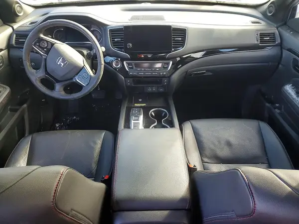 5FNYF8H88RB001437 2024 HONDA PASSPORT - Image 8