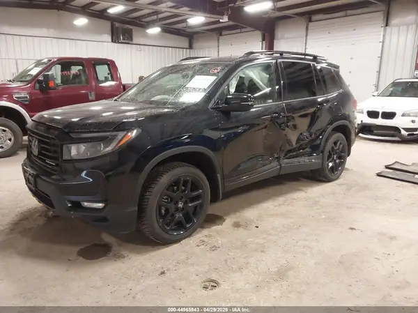 5FNYF8H88RB002605 2024 HONDA PASSPORT - Image 2