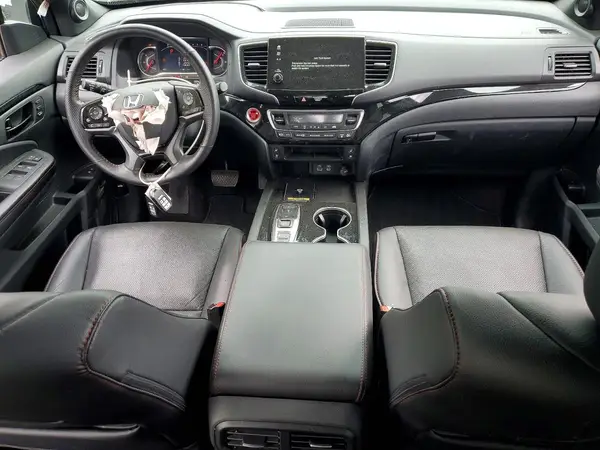 5FNYF8H88RB005326 2024 HONDA PASSPORT - Image 8