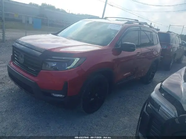 5FNYF8H88RB017055 2024 HONDA PASSPORT - Image 2