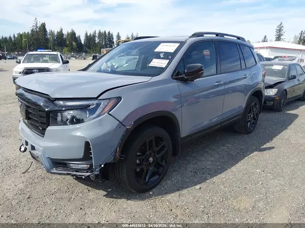 5FNYF8H88RB019775 2024 HONDA PASSPORT - Image 2