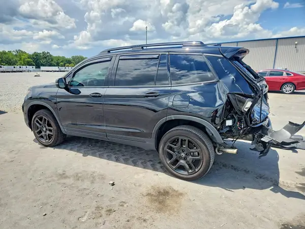 5FNYF8H89RB009935 2024 HONDA PASSPORT - Image 2