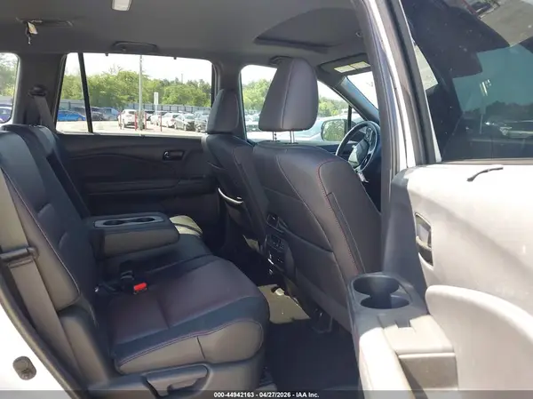 5FNYF8H89RB017016 2024 HONDA PASSPORT - Image 8