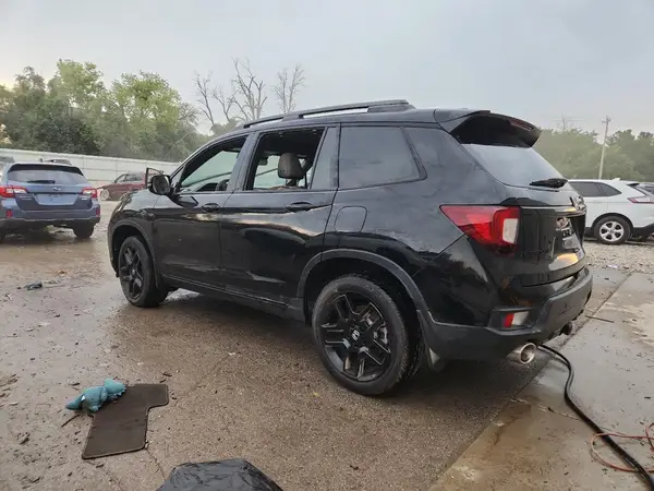 5FNYF8H89SB002781 2025 HONDA PASSPORT - Image 2