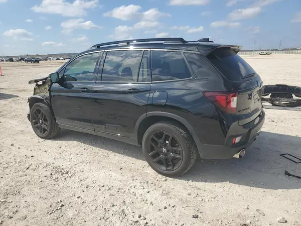 5FNYF8H8XRB005487 2024 HONDA PASSPORT - Image 2