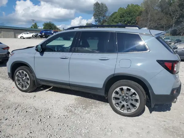 5FNYF8H8XRB022967 2024 HONDA PASSPORT - Image 2