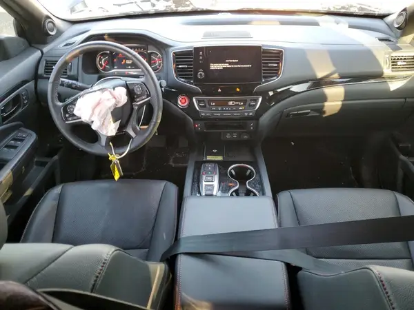 5FNYF8H8XRB501700 2024 HONDA PASSPORT - Image 8