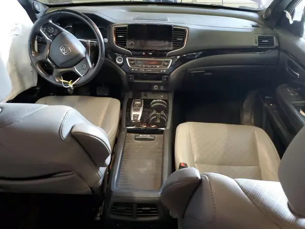 5FNYF8H90KB002600 2019 HONDA PASSPORT - Image 8