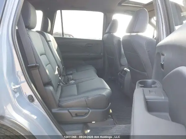 5FNYF8H90NB501823 2022 HONDA PASSPORT - Image 8