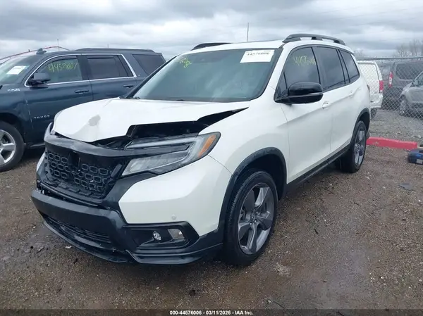 5FNYF8H91KB002038 2019 HONDA PASSPORT - Image 2