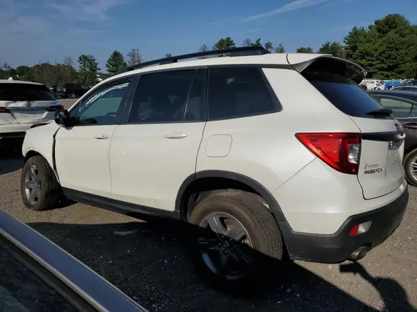 5FNYF8H91KB002198 2019 HONDA PASSPORT - Image 2