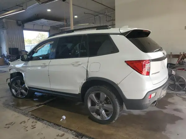 5FNYF8H91MB015861 2021 HONDA PASSPORT - Image 2