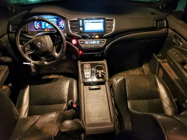 5FNYF8H92KB005479 2019 HONDA PASSPORT - Image 8