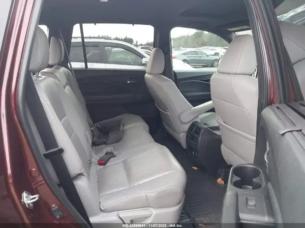 5FNYF8H92KB008107 2019 HONDA PASSPORT - Image 8