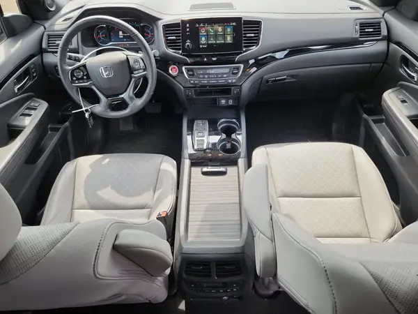 5FNYF8H92LB012417 2020 HONDA PASSPORT - Image 8