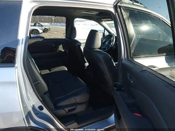 5FNYF8H93MB012184 2021 HONDA PASSPORT - Image 8