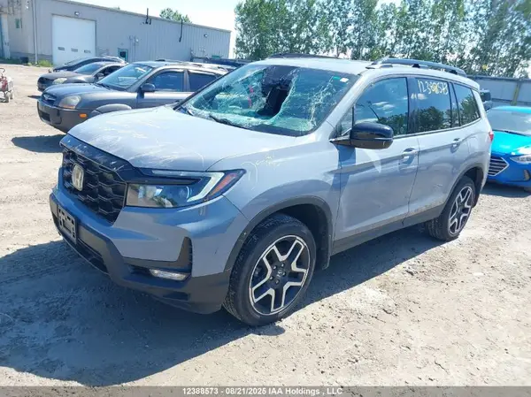 5FNYF8H93NB501136 2022 HONDA PASSPORT - Image 2