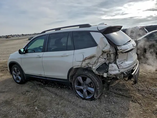 5FNYF8H94KB002194 2019 HONDA PASSPORT - Image 2