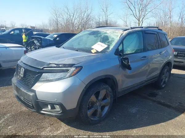5FNYF8H95LB018812 2020 HONDA PASSPORT - Image 2