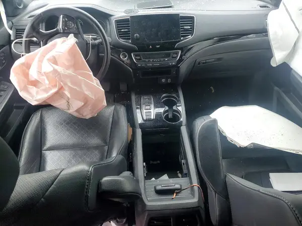 5FNYF8H96KB023774 2019 HONDA PASSPORT - Image 8
