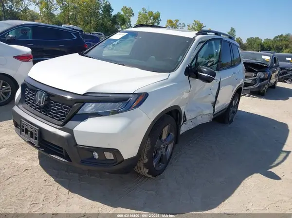 5FNYF8H97KB001461 2019 HONDA PASSPORT - Image 2