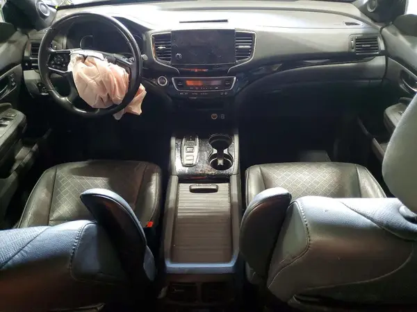 5FNYF8H97KB027302 2019 HONDA PASSPORT - Image 8