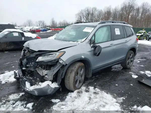 5FNYF8H99KB010842 2019 HONDA PASSPORT - Image 2