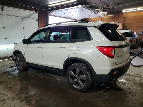 5FNYF8H99KB027639 2019 HONDA PASSPORT - Image 2