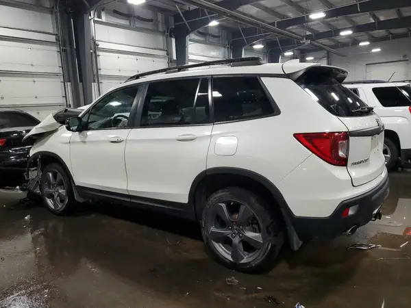 5FNYF8H9XKB004550 2019 HONDA PASSPORT - Image 2