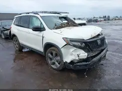 5FNYF8H9XKB017556 2019 HONDA PASSPORT