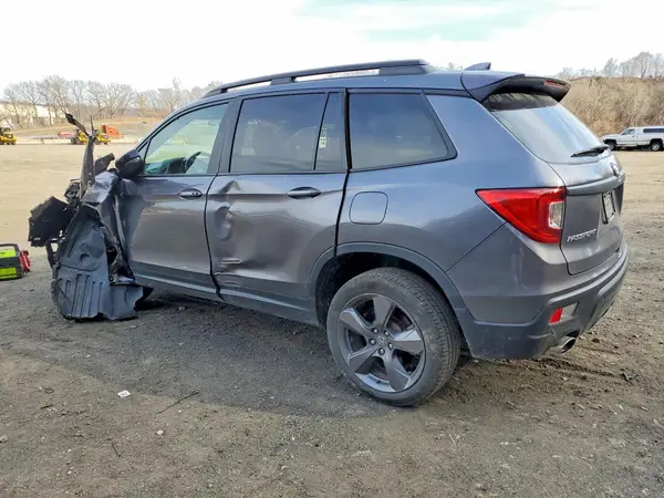 5FNYF8H9XKB022160 2019 HONDA PASSPORT - Image 2