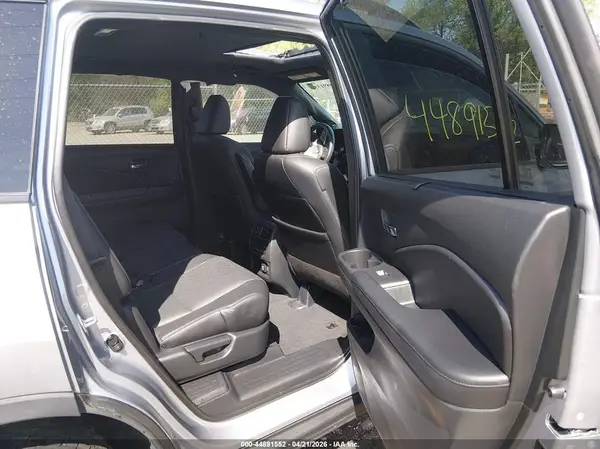 5FNYF8H9XLB017042 2020 HONDA PASSPORT - Image 8