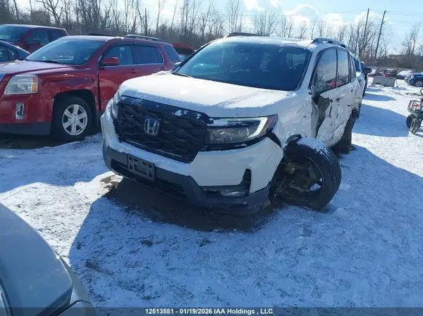 5FNYF8H9XPB503064 2023 HONDA PASSPORT - Image 2