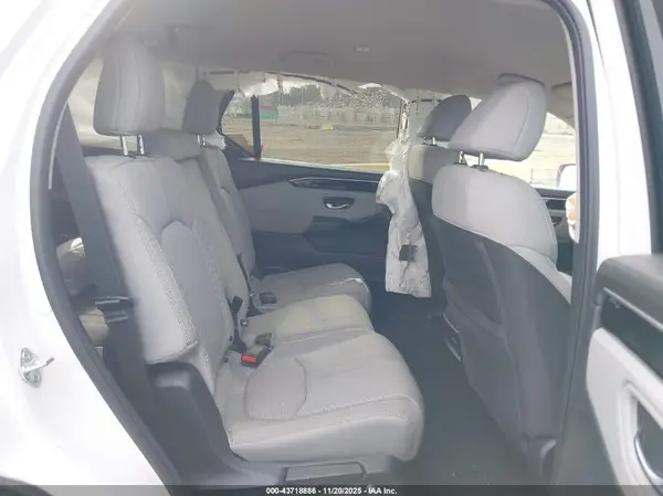 5FNYG1H23PB025528 2023 HONDA PILOT - Image 8