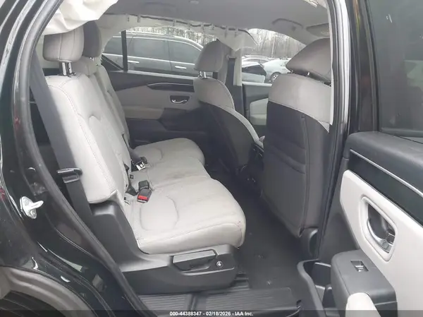 5FNYG1H24PB021858 2023 HONDA PILOT - Image 8
