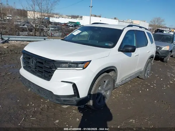 5FNYG1H30SB048301 2025 HONDA PILOT - Image 2