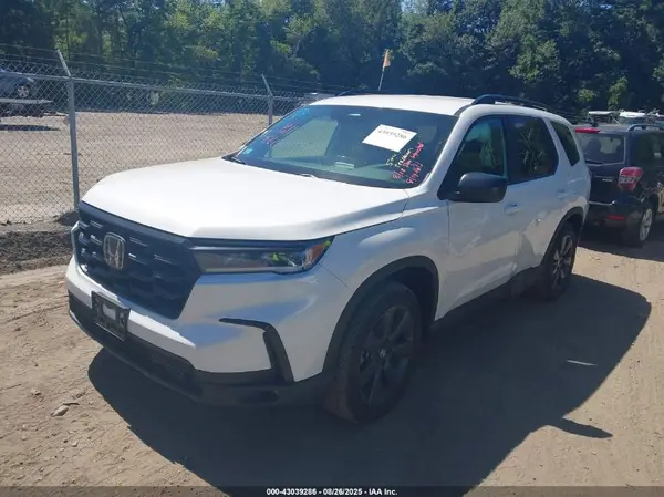5FNYG1H33SB137084 2025 HONDA PILOT - Image 2