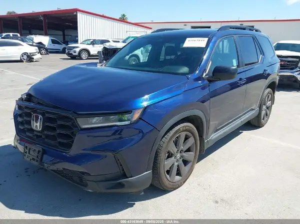 5FNYG1H39PB037837 2023 HONDA PILOT - Image 2