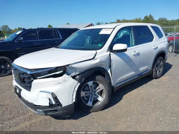 5FNYG1H40SB128089 2025 HONDA PILOT - Image 2
