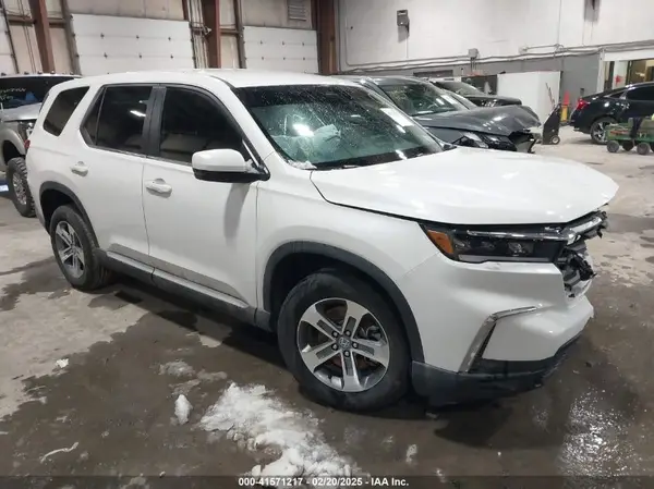 5FNYG1H41SB045061 2025 HONDA PILOT - Image 1