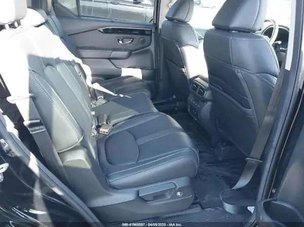 5FNYG1H42RB002374 2024 HONDA PILOT - Image 8