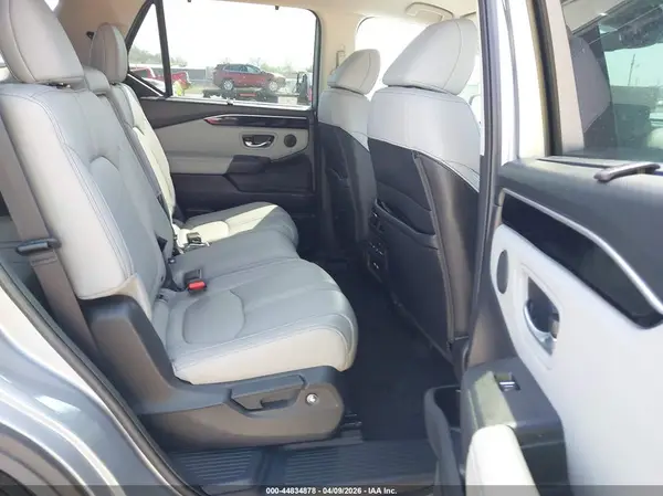 5FNYG1H44PB002731 2023 HONDA PILOT - Image 8